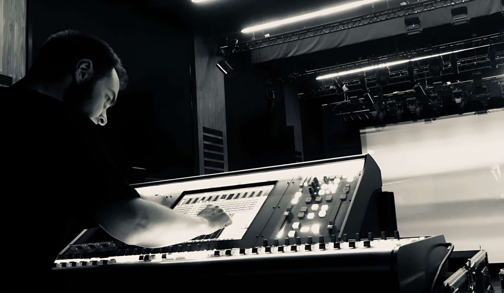 Andrzej Szydlo Mixing Live Sound at FOH in Poznan